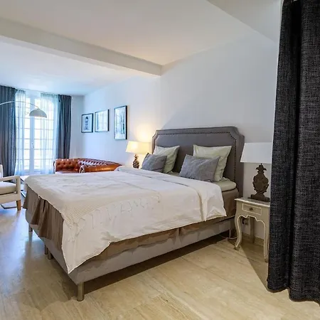 فيلة With 8 Bedrooms, Sea View, Great Comfort *